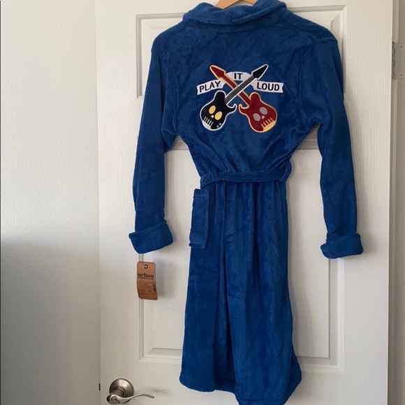 URBAN PIPELINE ROCK ROBE - Picture 1 of 8